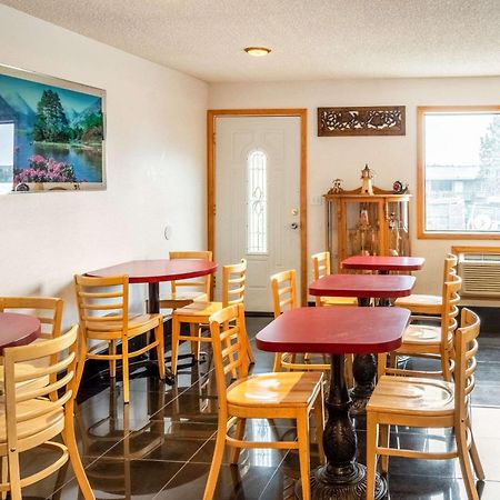 Econo Lodge Inn & Suites Madras Ngoại thất bức ảnh