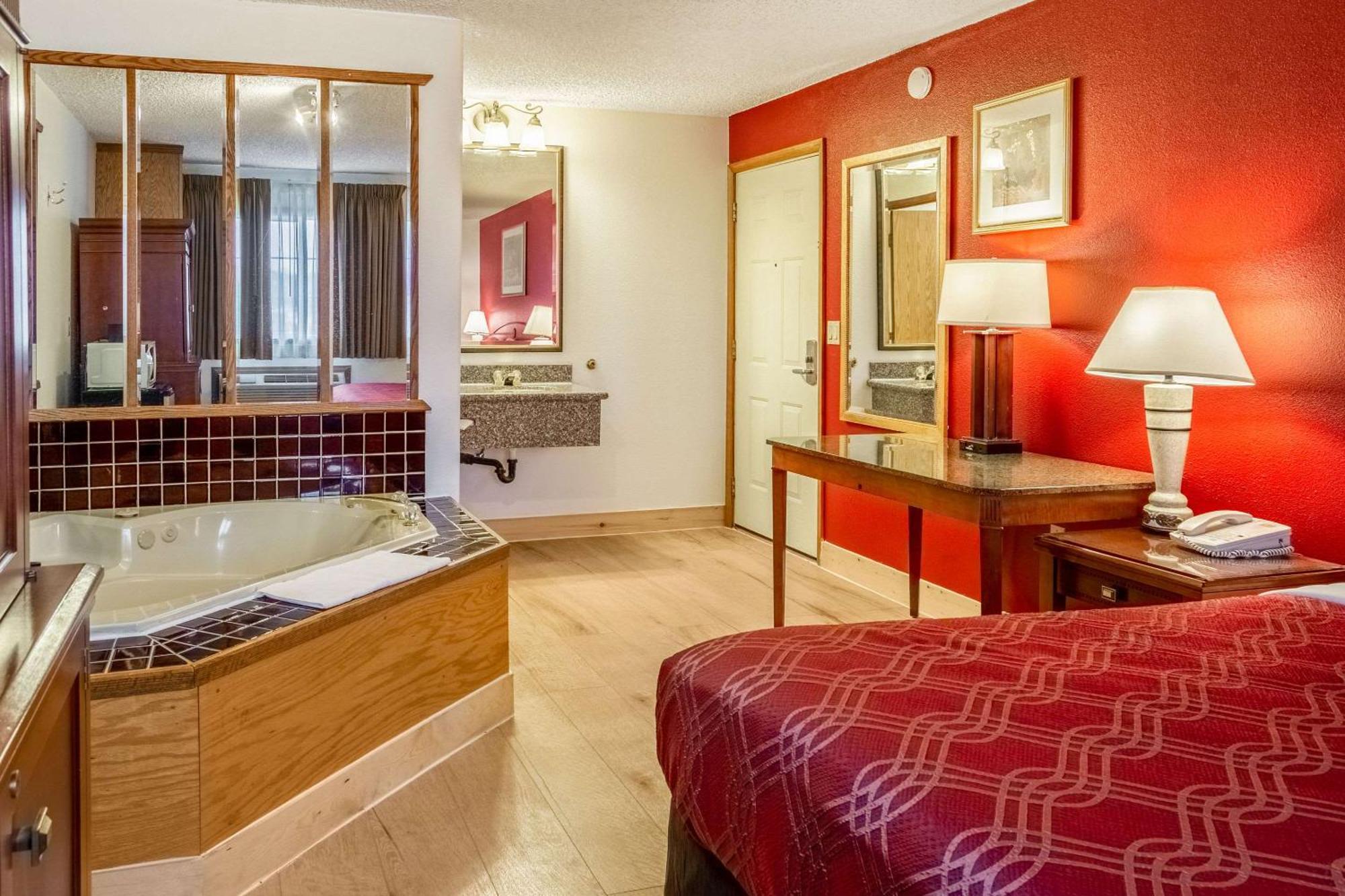Econo Lodge Inn & Suites Madras Ngoại thất bức ảnh